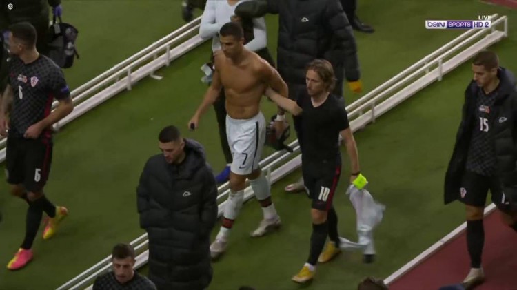 数轮比赛中 数轮比赛中