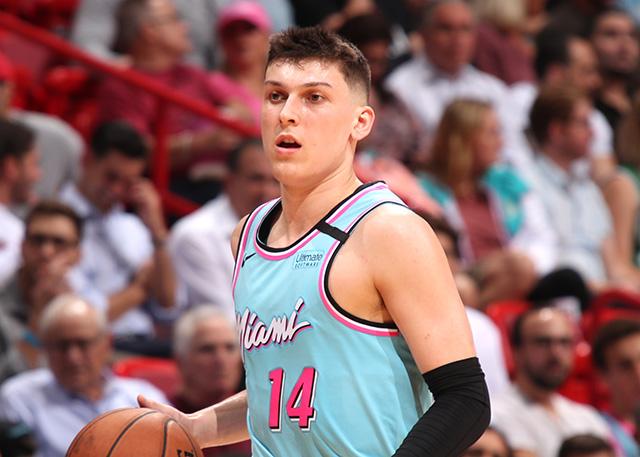 中场核心的 中场核心的