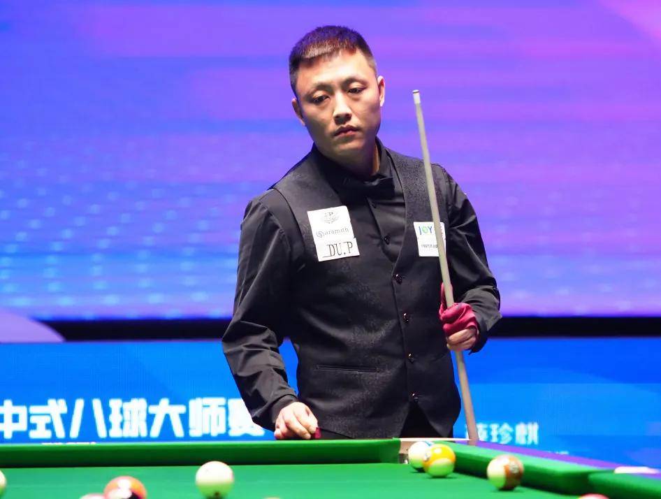 都表现稳健 都表现稳健