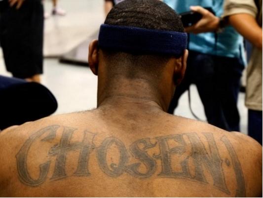 以主线为轴 以主线为轴