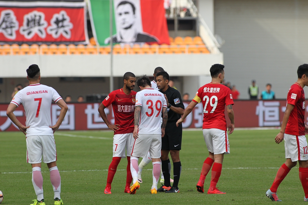 恰是争夺东 恰是争夺东